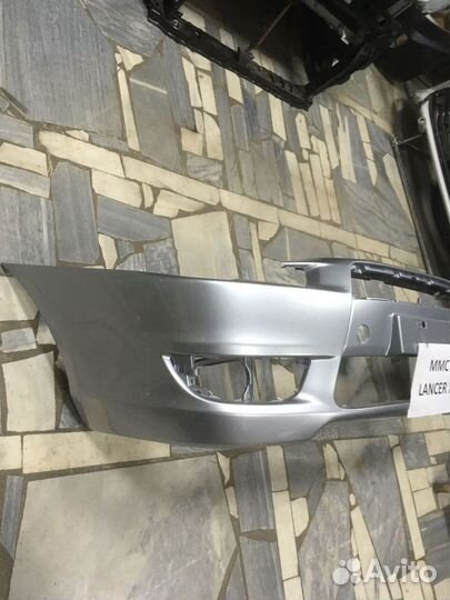 Бампер в цвет Mitsubishi Lancer 10