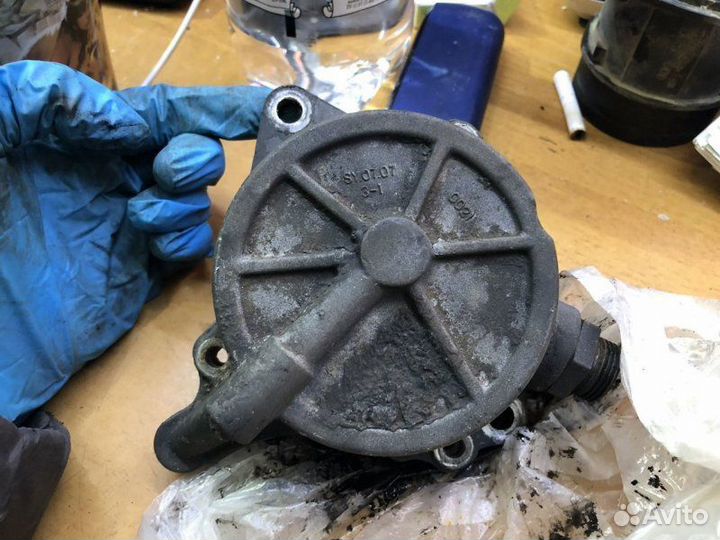 Вакуумный насос на Hyundai County D4DD