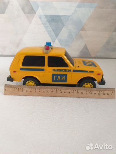 Игрушка СССР машина Нива 