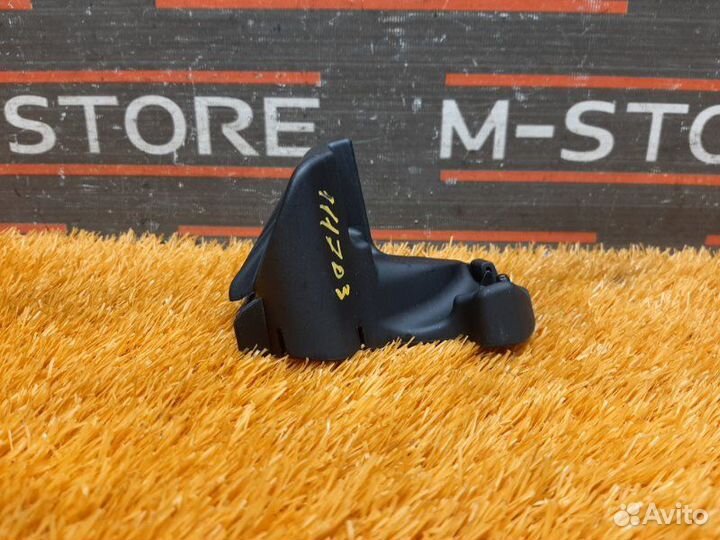 Кронштейн обшивки Mercedes-Benz S-Class W221