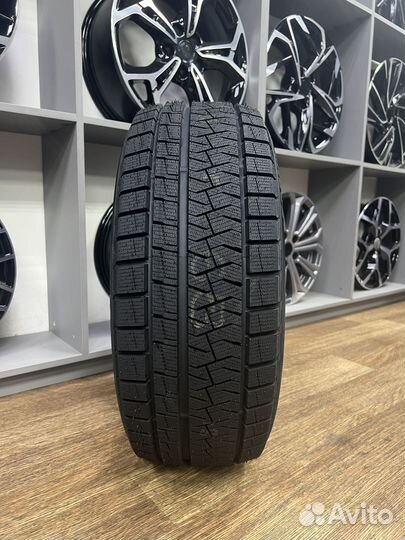 Formula Ice FR 205/60 R16 96T