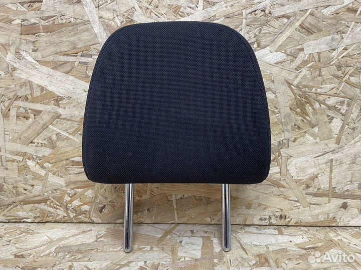 Подголовник передний Toyota Camry 55