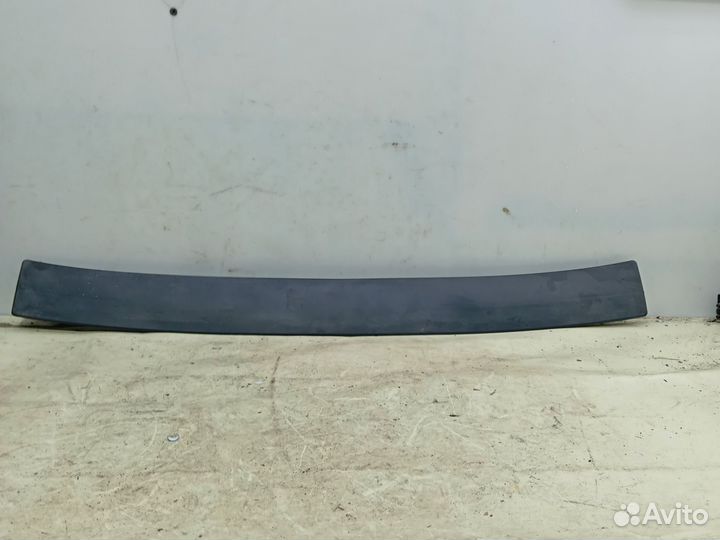 Накладка усилителя Audi a4 b8