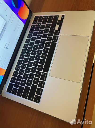 Macbook air M2 8/256