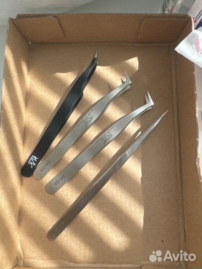 Для наращивания ресниц стартовый набор