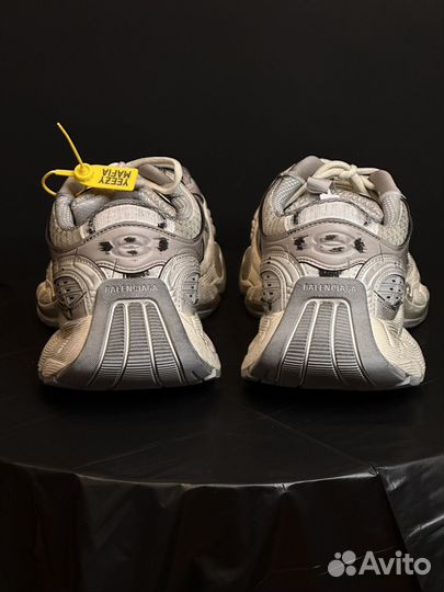 Кроссовки Balenciaga Stapler Sneaker in Beige Grey