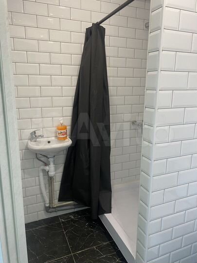 Комната 16 м² в 8-к., 9/9 эт.