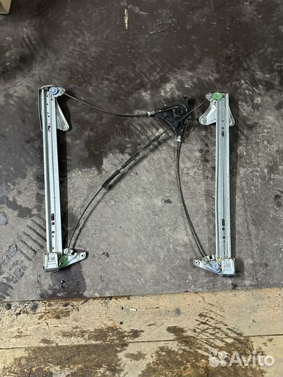 Стеклоподъемник правой двери Mercedes Actros MP4