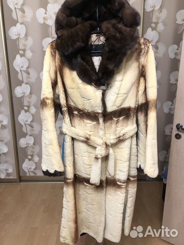 Шубы в астрахани. Авито шубы. Авито самара шубы. Шуба из песца. Шуба норковая коричневая с капюшоном.