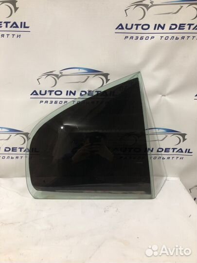 Форточка двери задняя правая skoda octavia tour 20