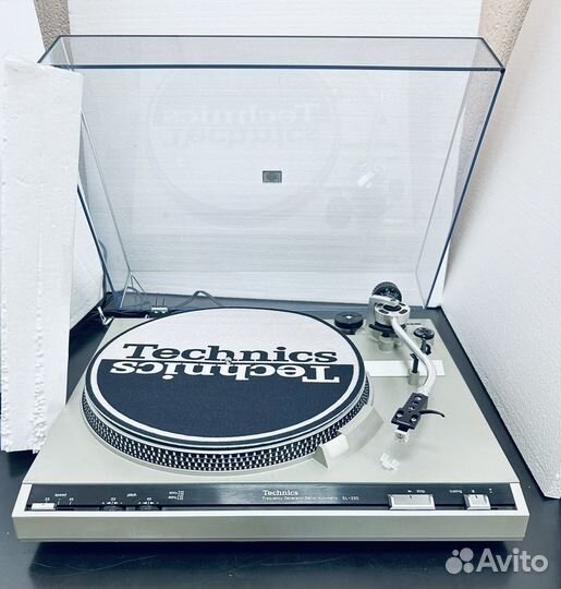 Проигрыватель винила Technics SL-220