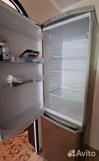 Холодильник двухкамерный Indesit бу