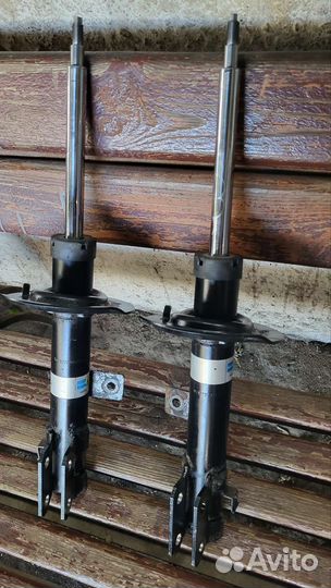 Стойки передние Kia sportage 3