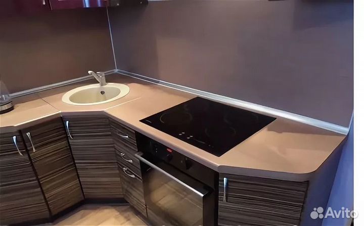 Уголок на столешницу