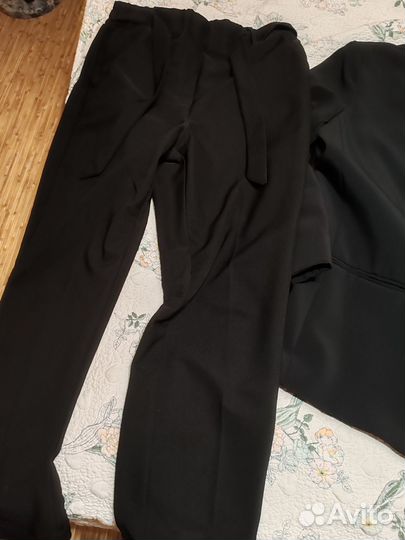 Брючный костюм женский