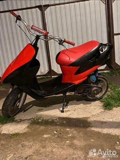 Скутер Suzuki let's 2