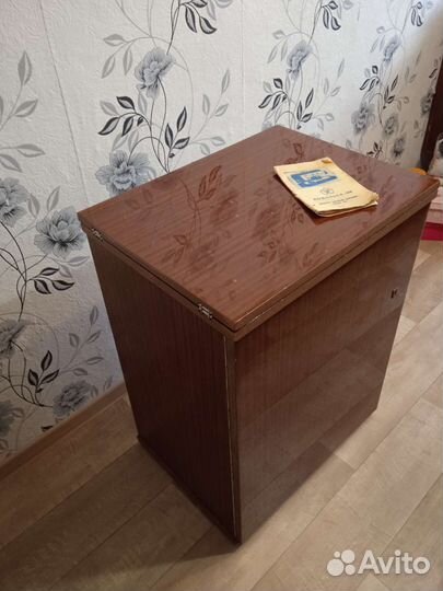 Швейная машина Подольск 142