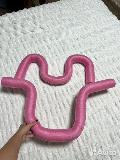 Нудл Aqua Bones держит форму