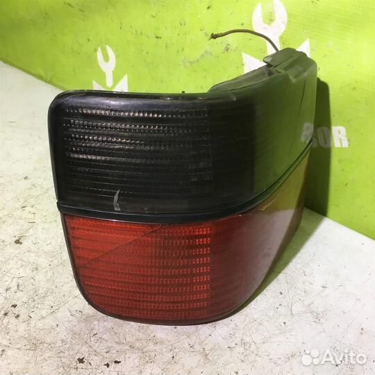 Фонарь задний наружный левый Фольксваген Гольф 3