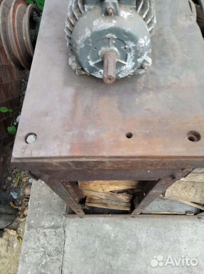 Электроинструмент