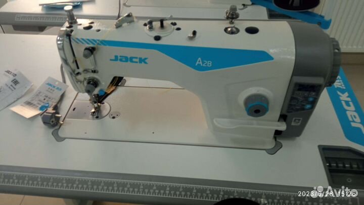 Швейная машина jack f5