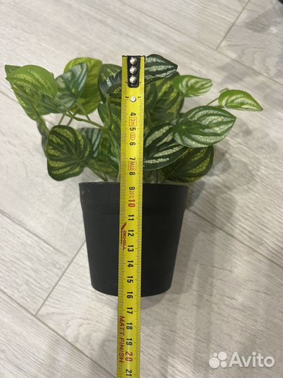 Искусственная зелень в горшках