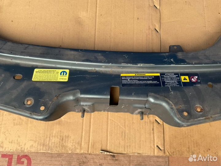 Часть передней панели Dodge Stratus jrdh41 2.7L V6