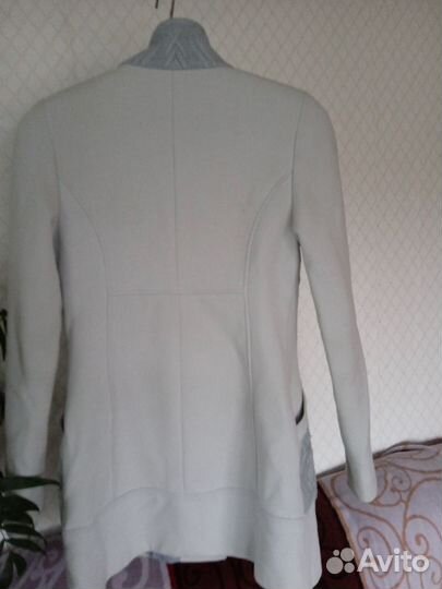 Пальто женское драповое 42