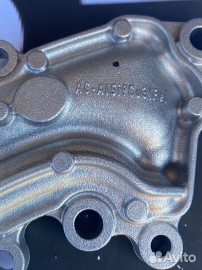 Помпа водяной насос на mercedes w222 x222