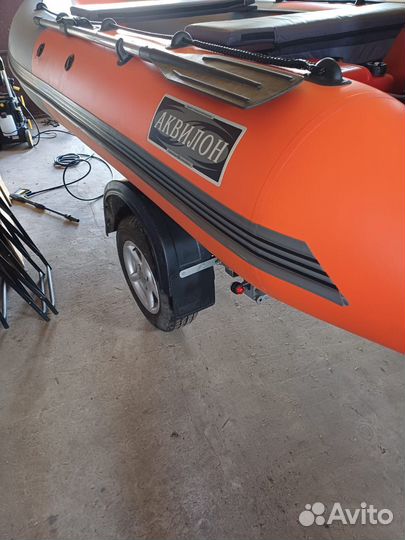 Моторная лодка