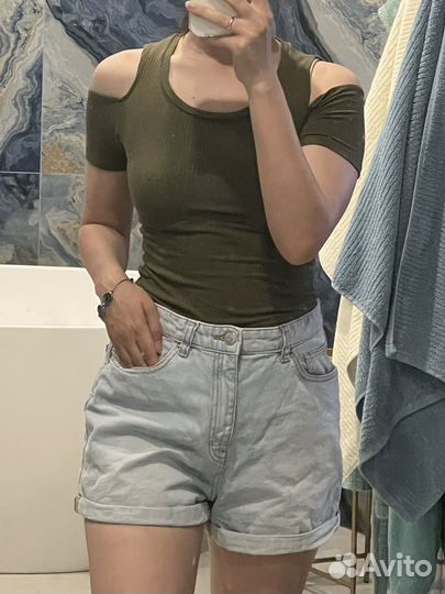 Джинсовые шорты