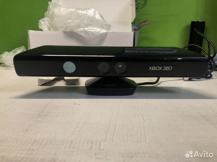 Xbox 360 kinect + игра в подарок