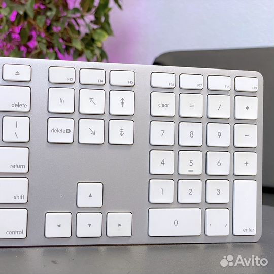 Оригинальная Клавиатура Apple проводная