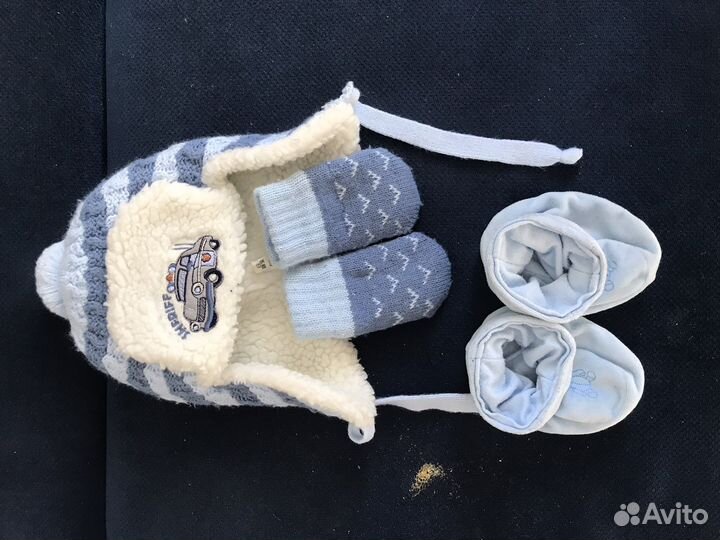 Шапка носочки варежки для новорожденного