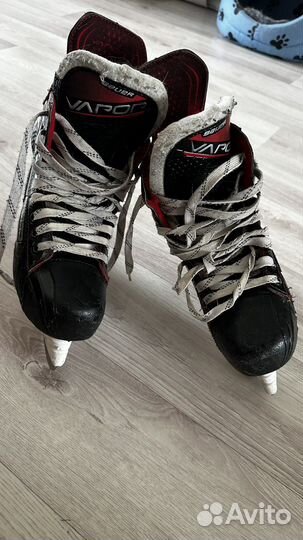 Хоккейные коньки бауэр