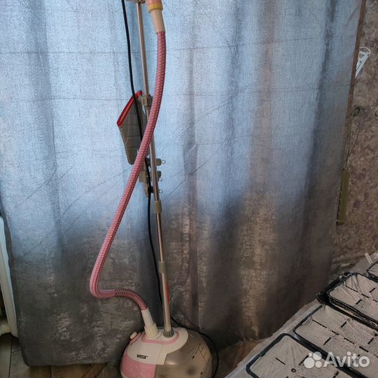 Отпариватель для одежды вертикальный