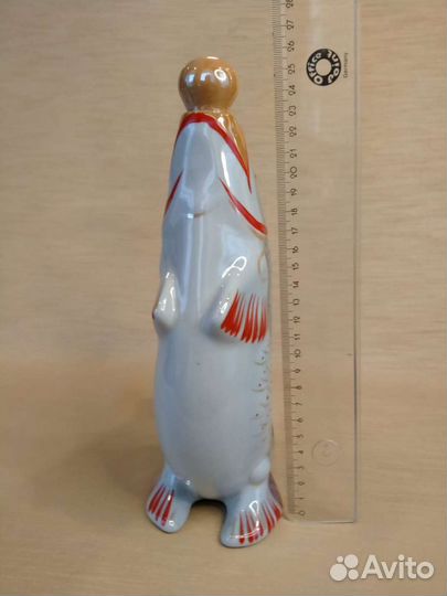 Фарфоровый штоф Рыба