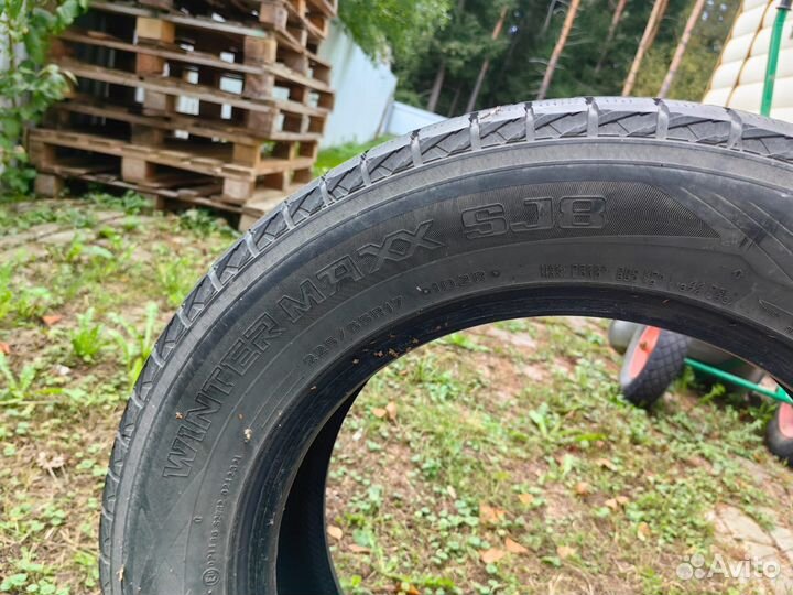 Dunlop Winter Maxx 2.25 R17