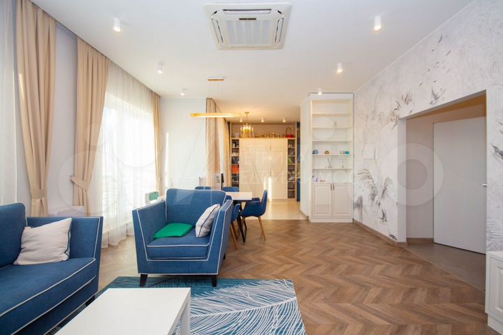 4-к. квартира, 135 м², 17/17 эт.