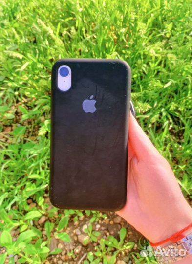 Телефон iPhone XR