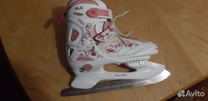 Коньки зимние на девочку