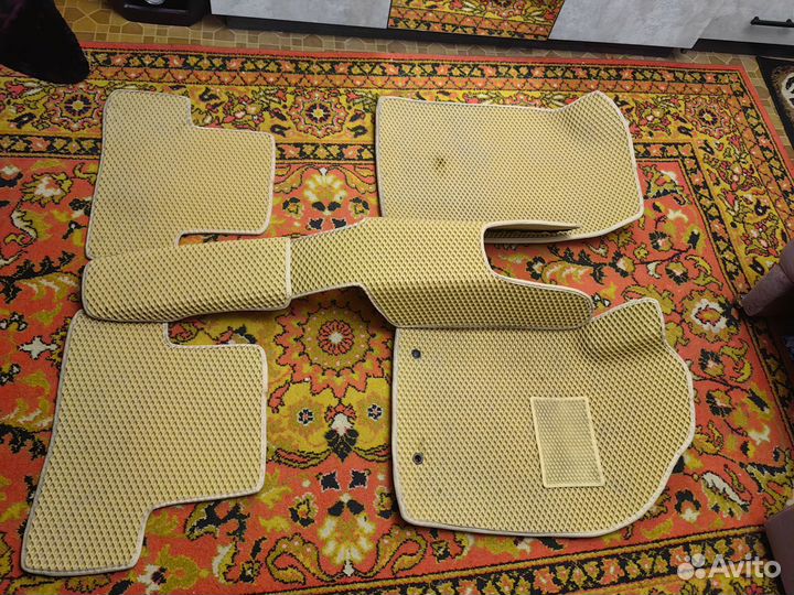 Эво коврики Тойота спасио