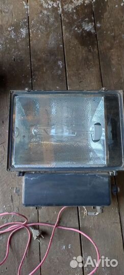 Прожектор, мощный