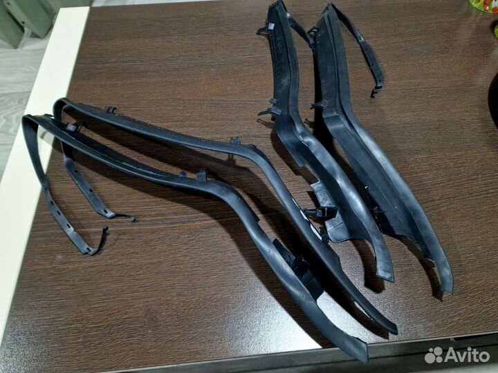 Уплотнители (Резинки) фар Audi A6 C5 Рест / Дорест