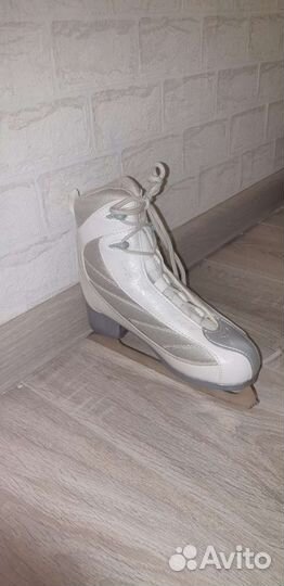 Коньки фигурные