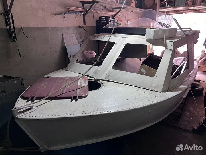 Моторная лодка Прогресс 2М
