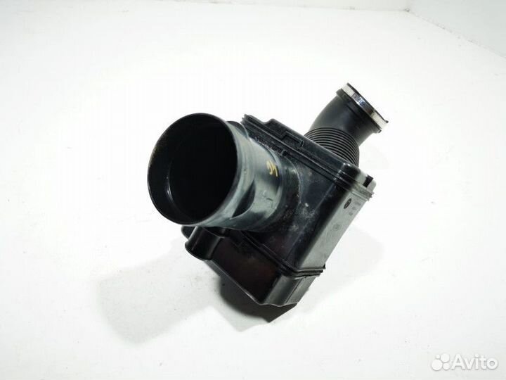 Патрубок воздушного фильтра Land Rover 2