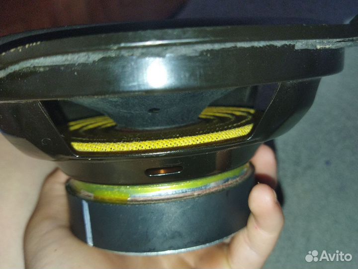 Динамик сабвуфер