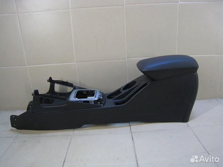 Консоль центральная с подлокотником KIA ceed (ED)