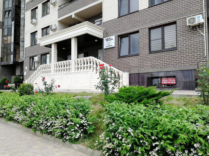 2-к. квартира, 54 м², 4/16 эт.